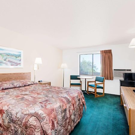 Super 8 By Wyndham Belle Fourche Sd Exterior foto