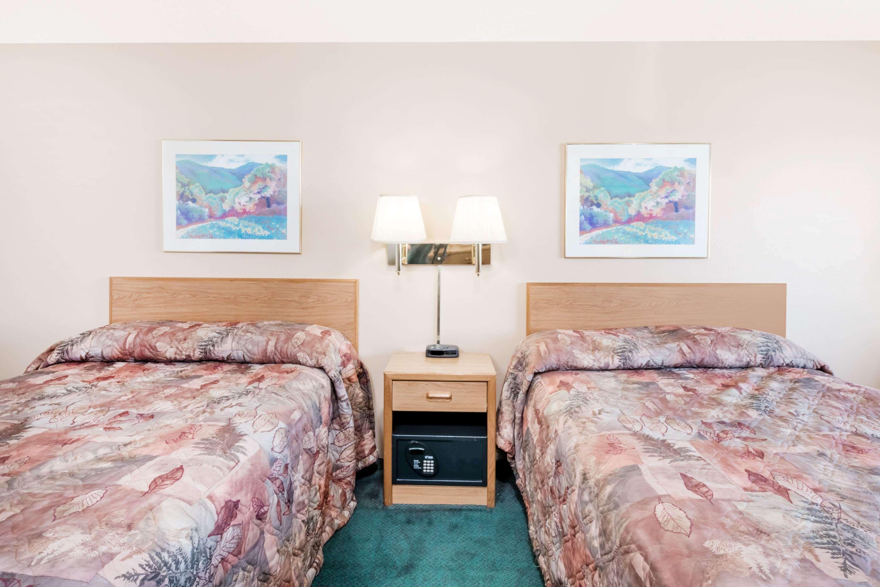 Super 8 By Wyndham Belle Fourche Sd Exterior foto