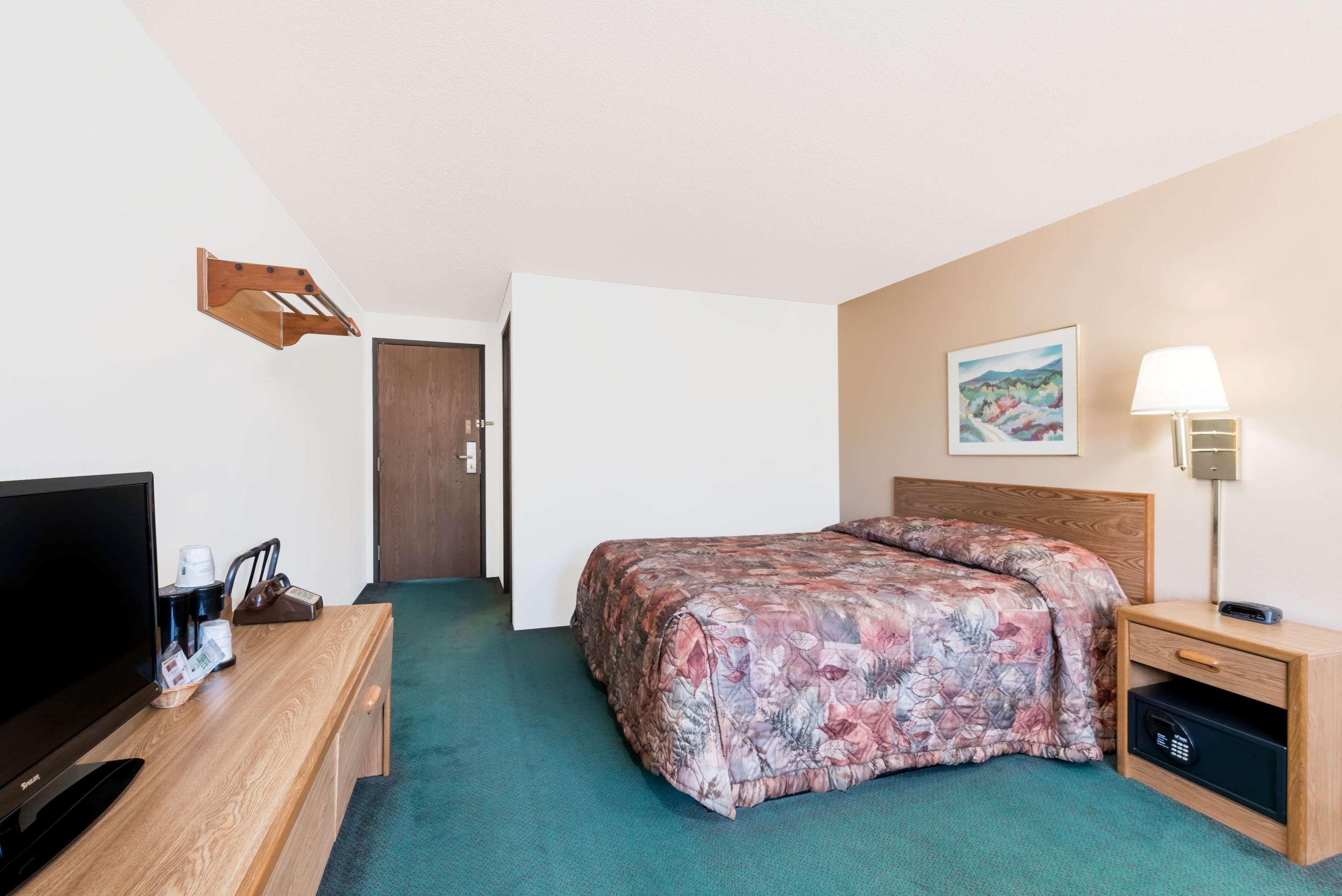 Super 8 By Wyndham Belle Fourche Sd Exterior foto